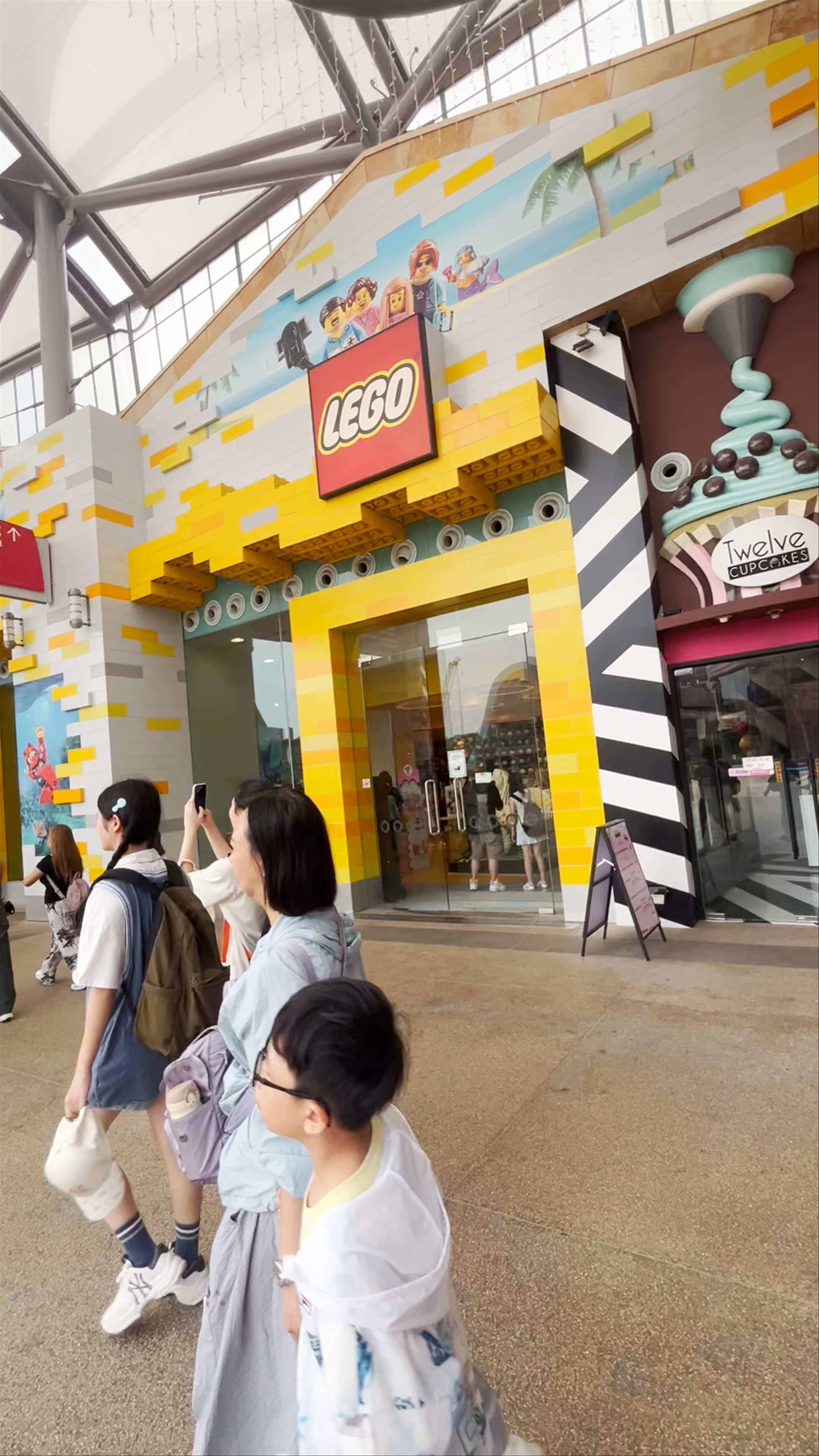 LEGO Store, Sentosa Gateway, Universal Studios Singapore