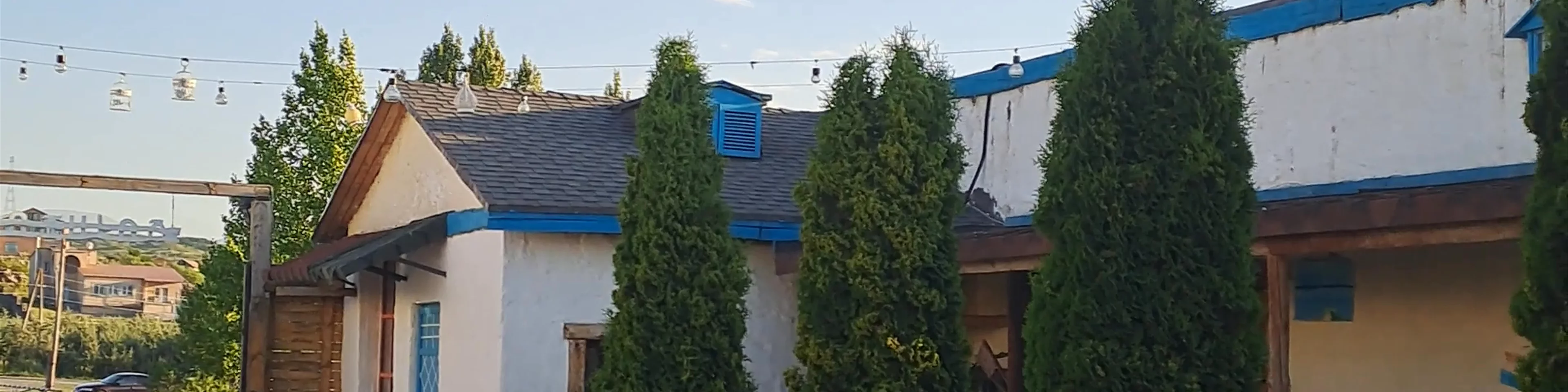 Hotel and Teahouse Bashinjaghyan