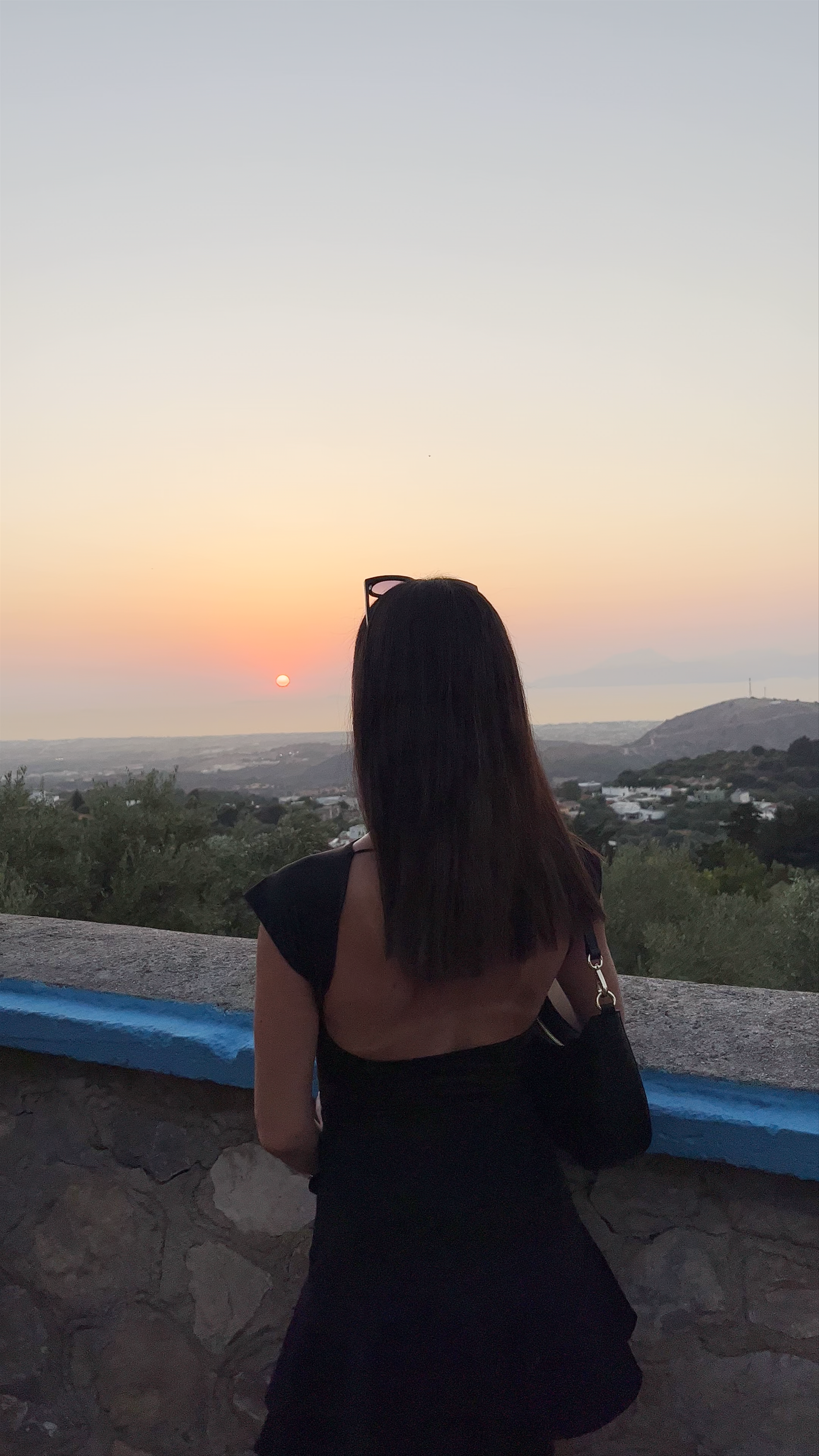 Ζιά - θέα στο ηλιοβασίλεμα