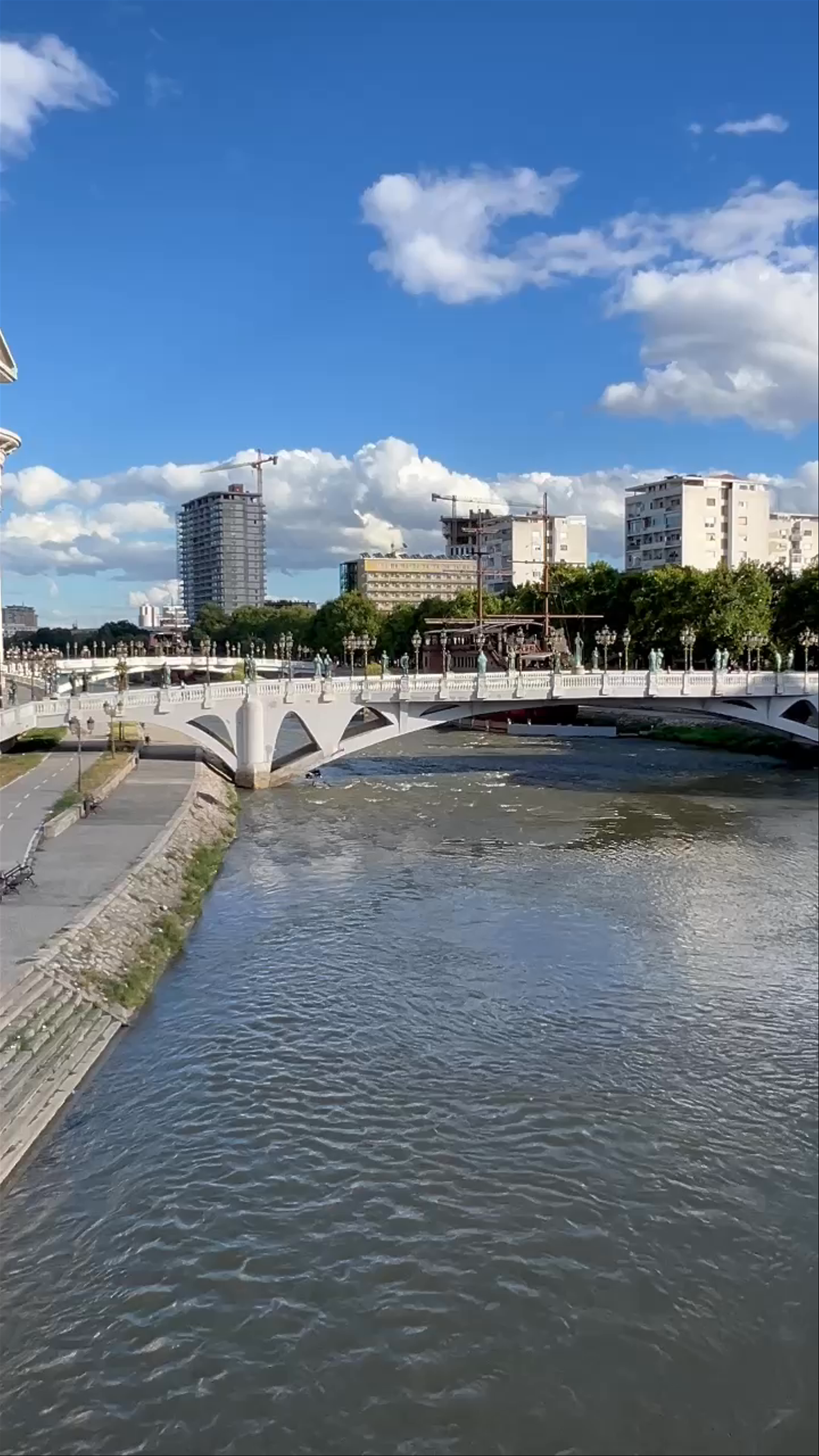 Art Bridge
