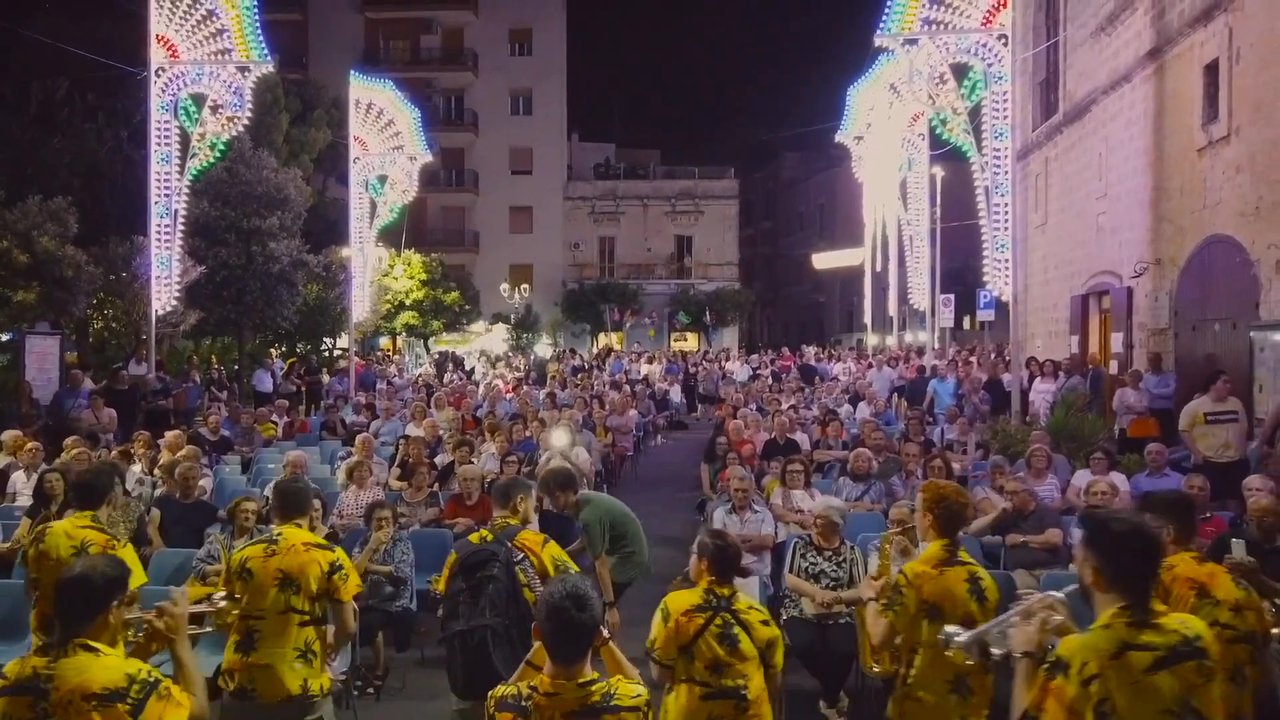 The Jay Walkers - Uptown Funk - video 4