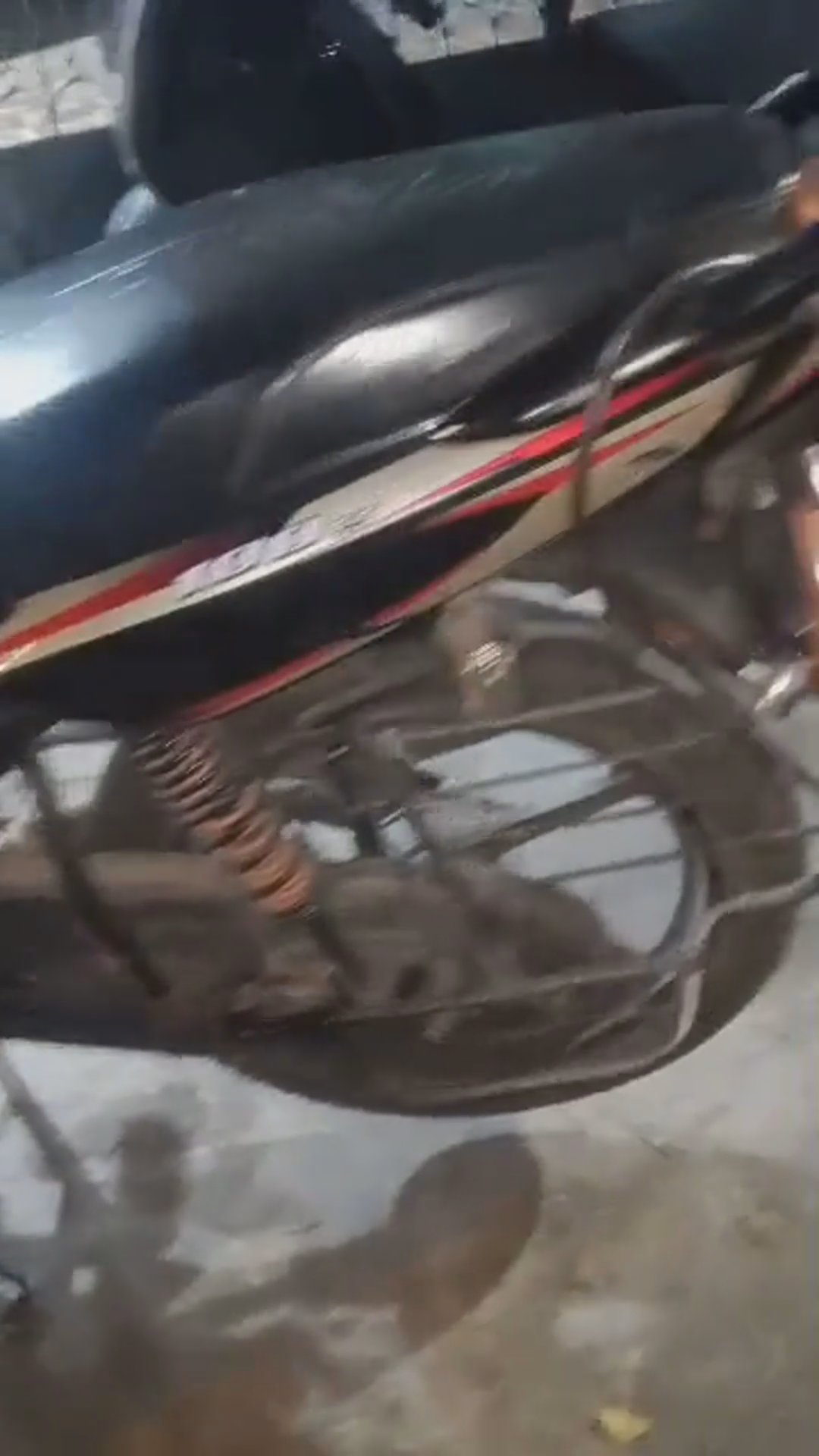 Walk-around video thumbnail
