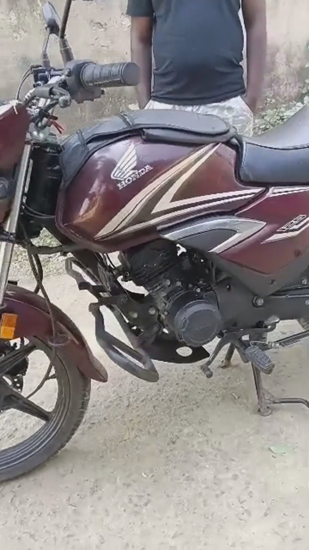 Walk-around video thumbnail