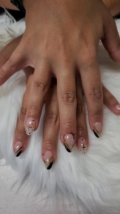 Diva Nails - Nail Salons Near Me - Methuen, Massachusetts