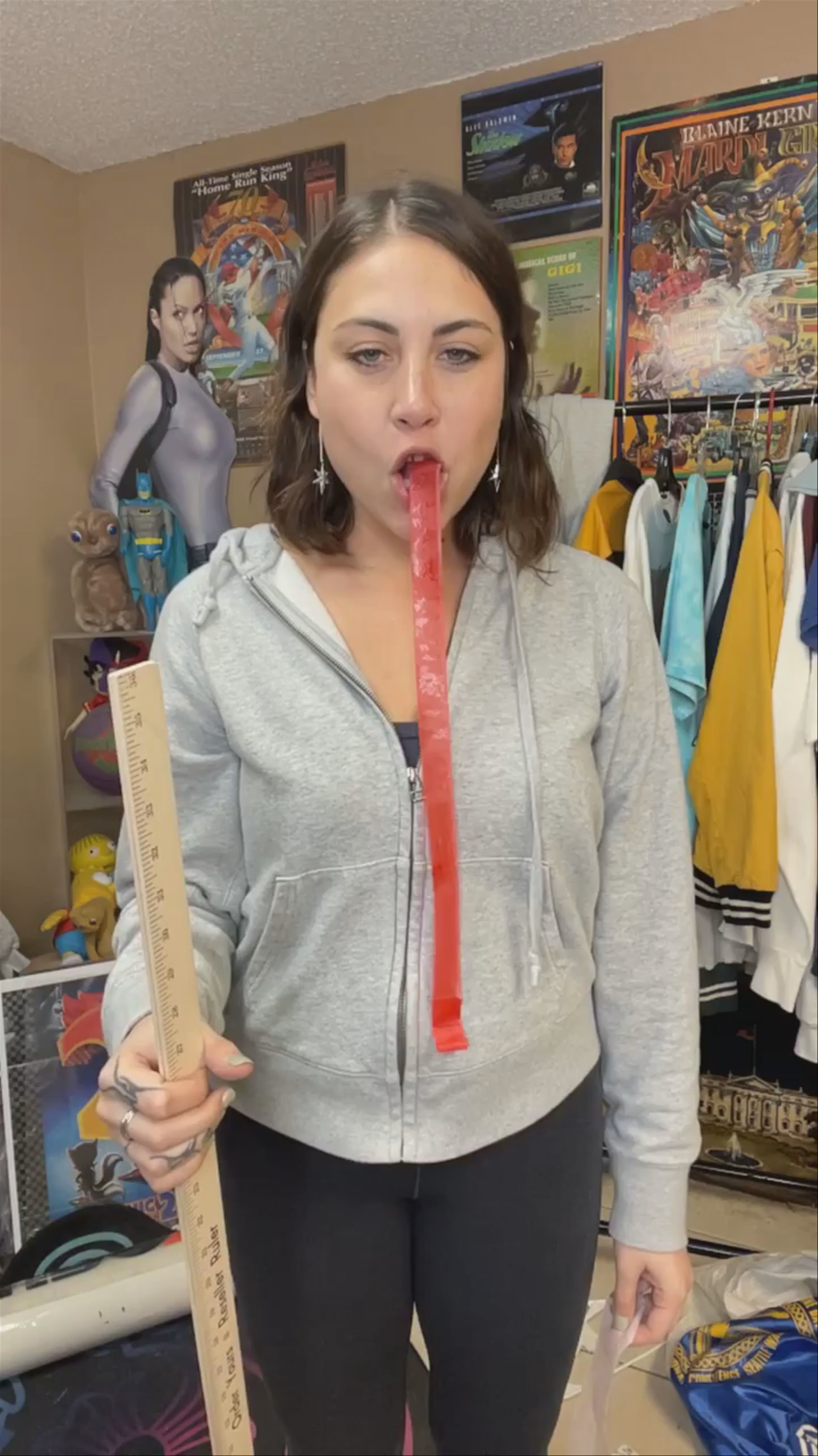 Whatnot broke…eat a fruit rollup 