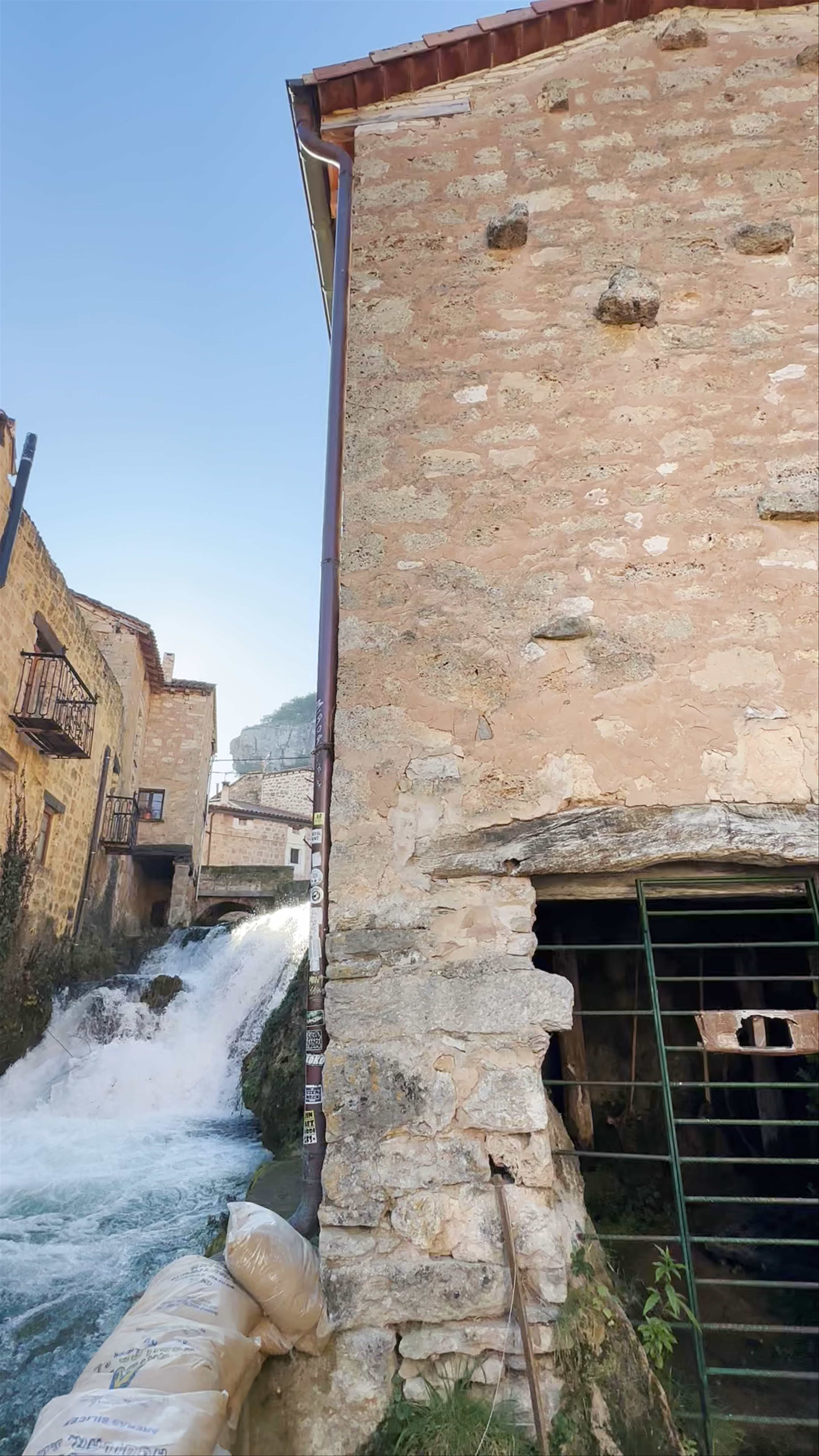 Cascada de Orbaneja del Castillo