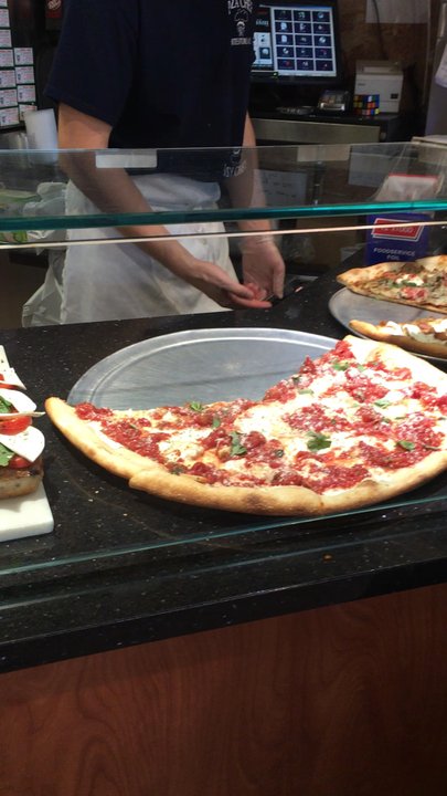 Pizza Chef - Everything is so delicious it's hard to choose - Pizza Near Me - Whitestone, New York