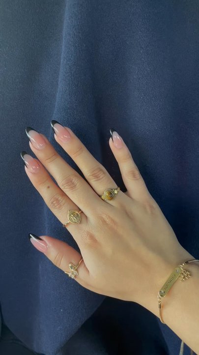 Cosmo Nail & Spa - Black French Tip / Almond Shaped - 10/10 - Nail Salons Near Me - Menifee, California