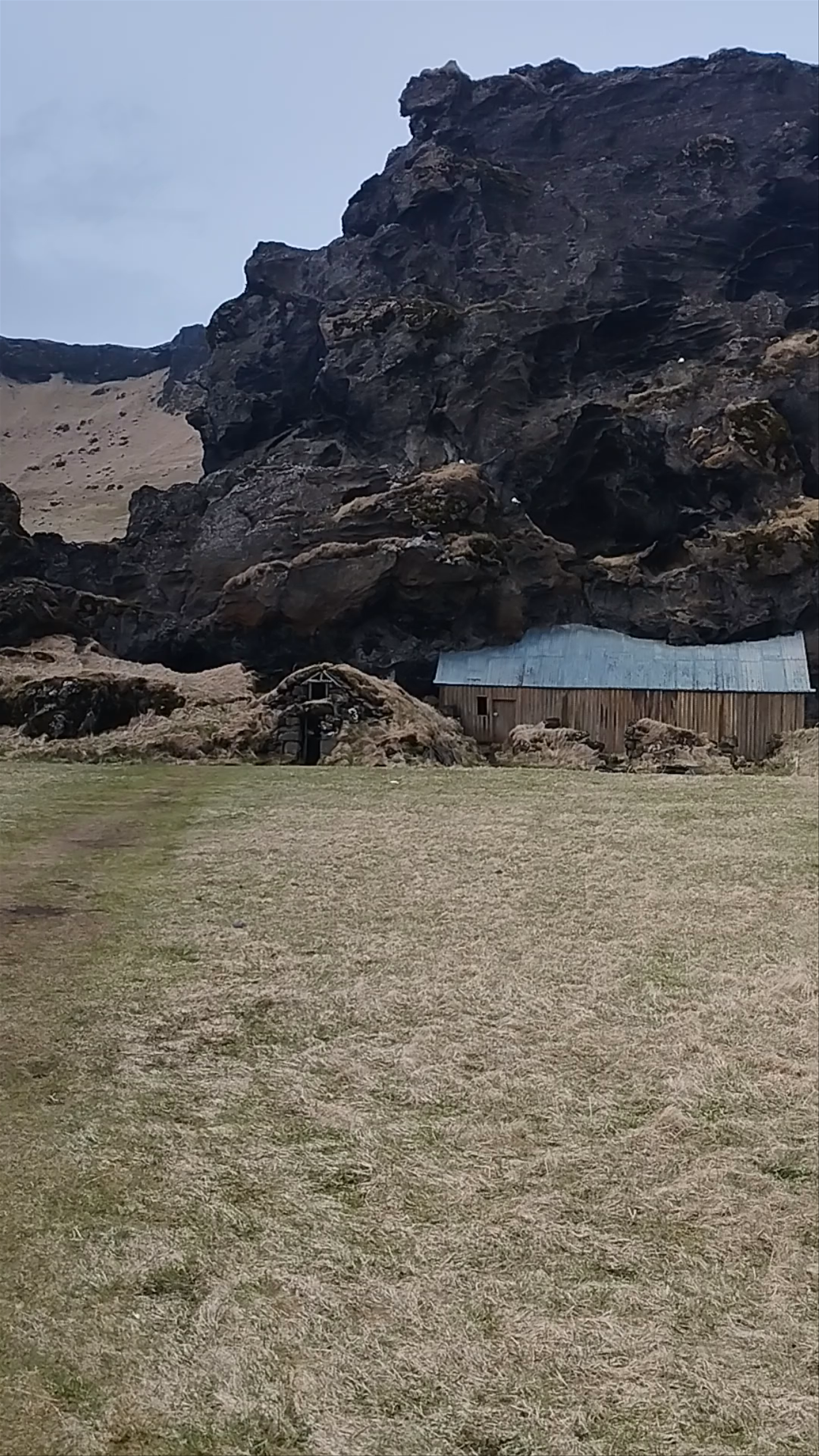 Drangurinn í Drangshlíð 2