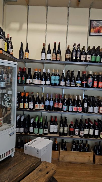 Elizabeth Station - Beer Bar Near Me - Bellingham, Washington