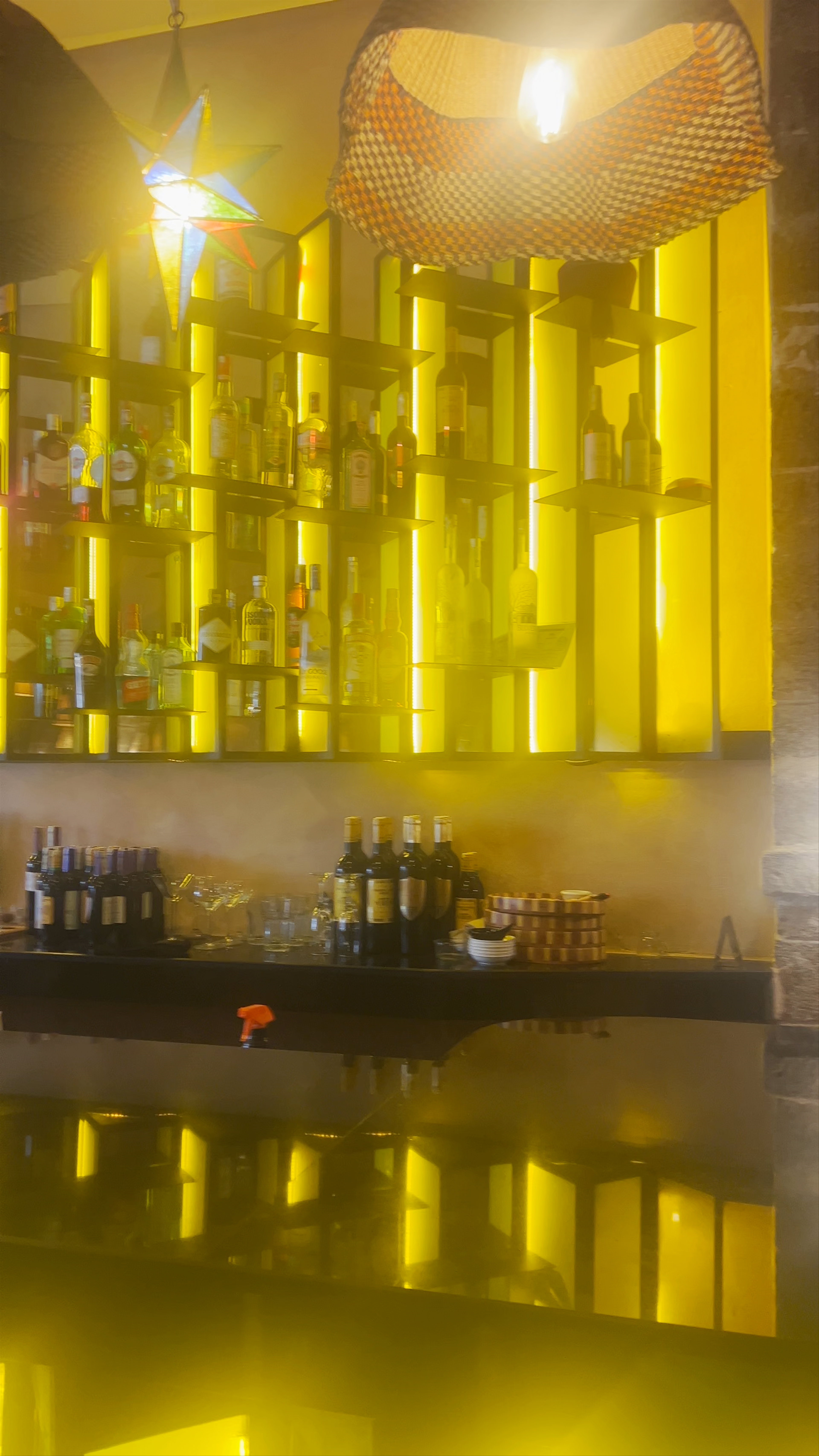 Hôtel Mechouar Plaza: Chic Bar Lounge Vibes in Essaouira