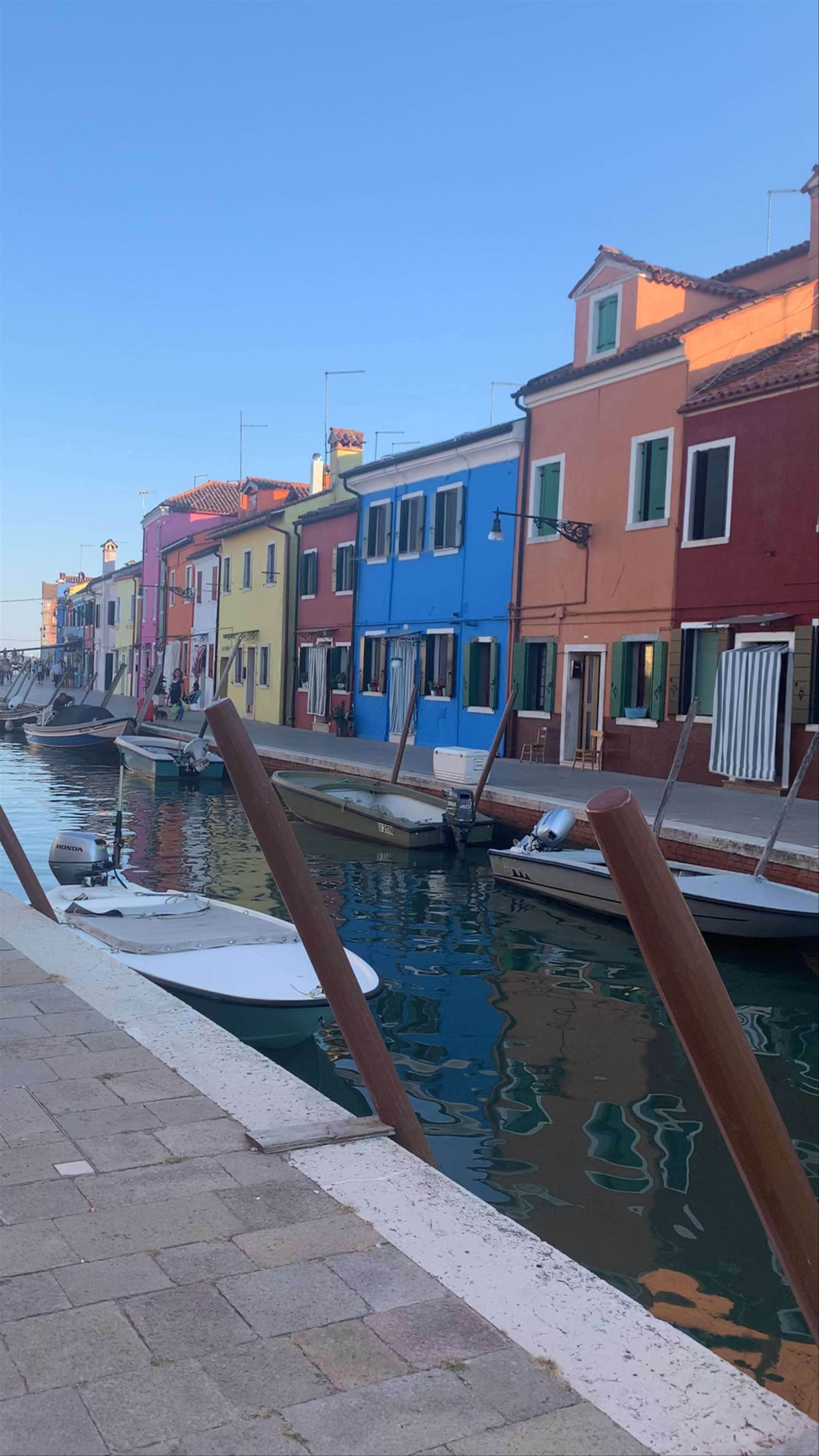 Burano: Venice’s Colorful Island Getaway