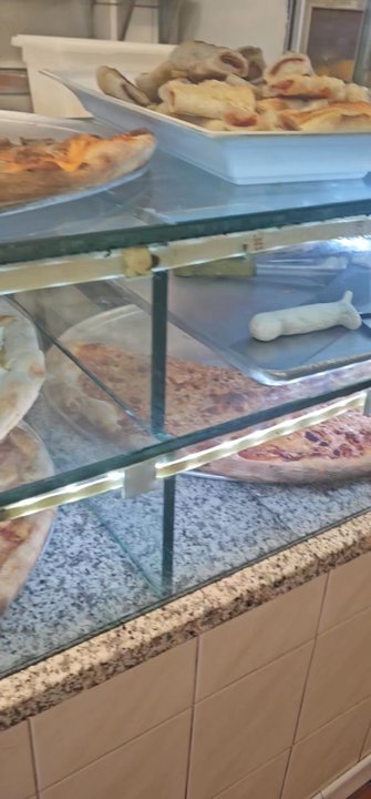 Russ Pizza - Pizza Near Me - Brooklyn, New York