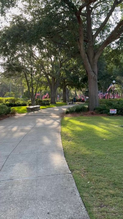 Memorial Park - Memorial Day - Parks Near Me - Jacksonville, Florida