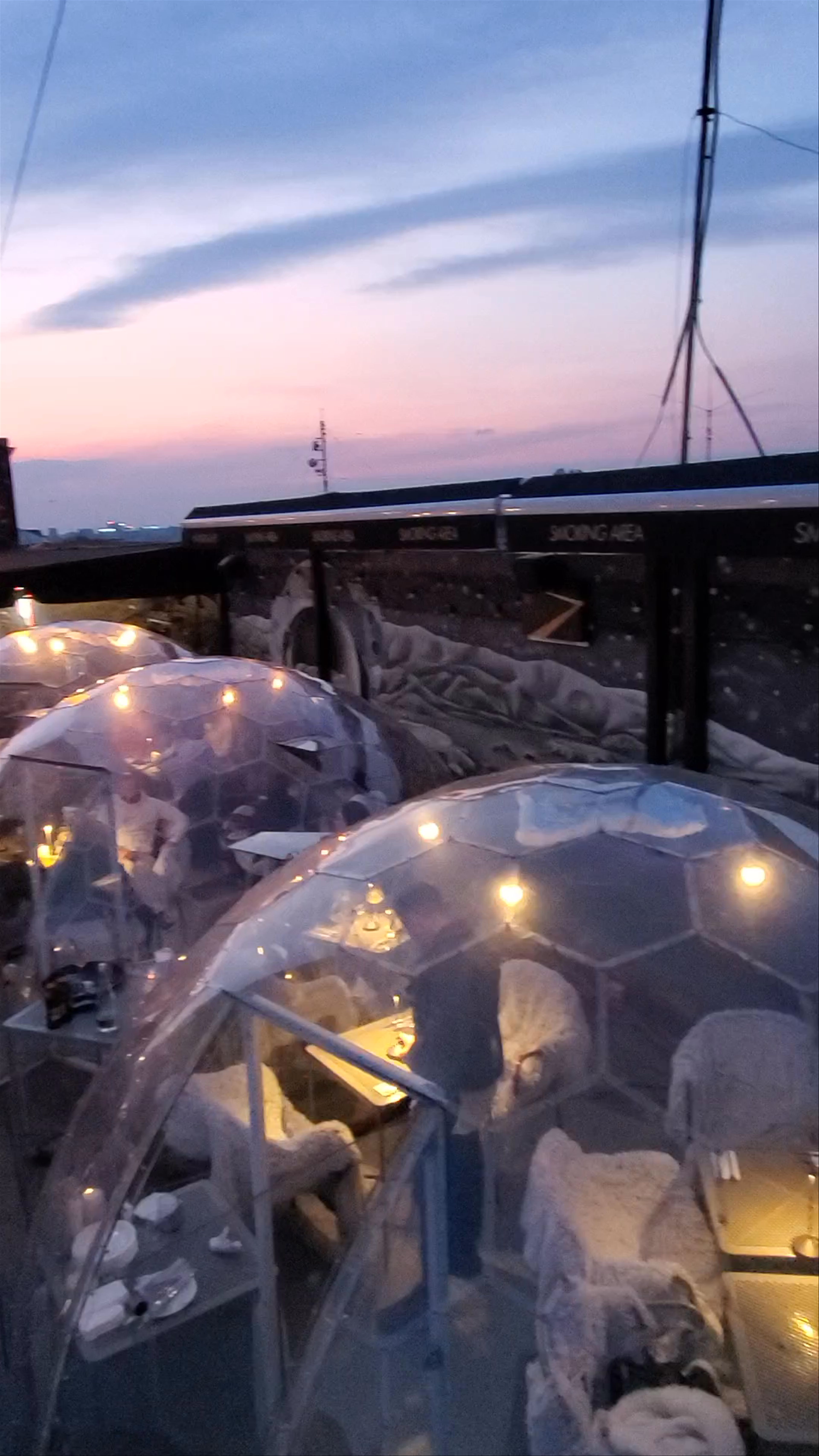 Linea | Closer To The Moon