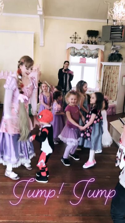 A Simple Wish - Rapunzel's Paint Party! - Party & Event Planning Near Me - Puyallup, Washington