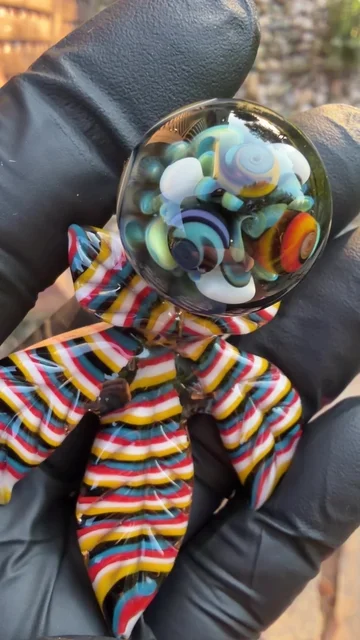 Preview pic of Hermit x Mr. Gray Collab Pendy