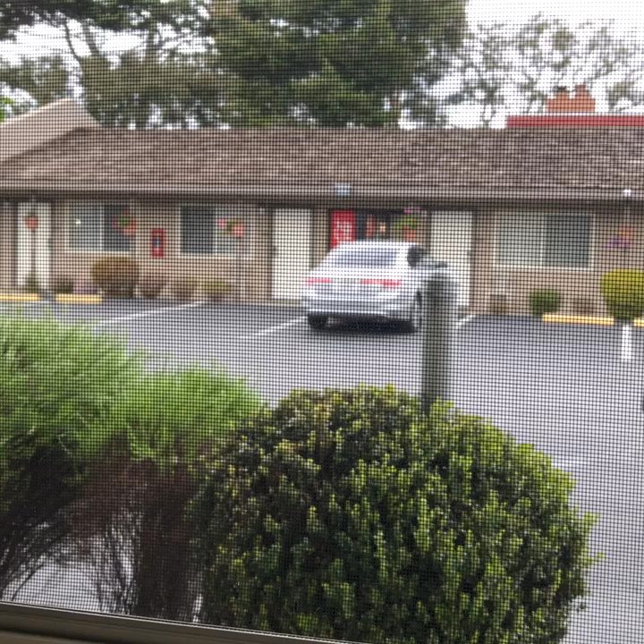 Lone Oak Lodge - A little video of our room - Hotels Near Me - Monterey, California