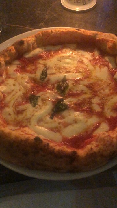 Da Regina 1985 - Margarita Pizza + Free Champaign - Italian Near Me - Milan, Michigan