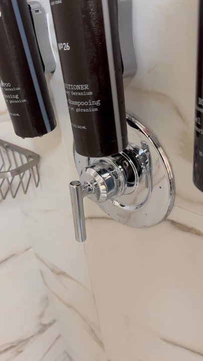 La Concha Key West - The operation of the water valve in the shower - Hotels Near Me - Key West, Florida