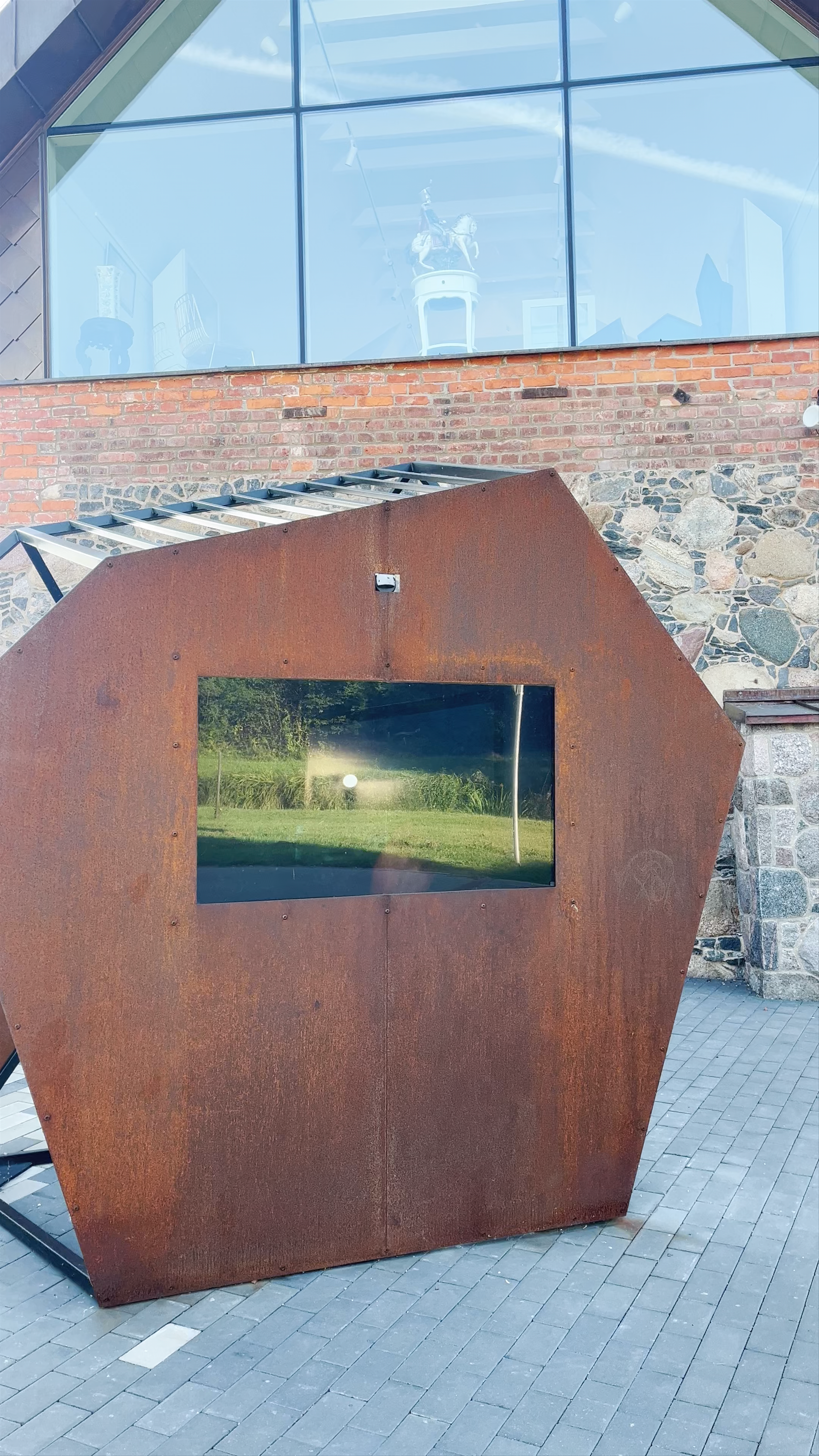 Izstāžu nams “Brīvvalsts dārgumu nams”