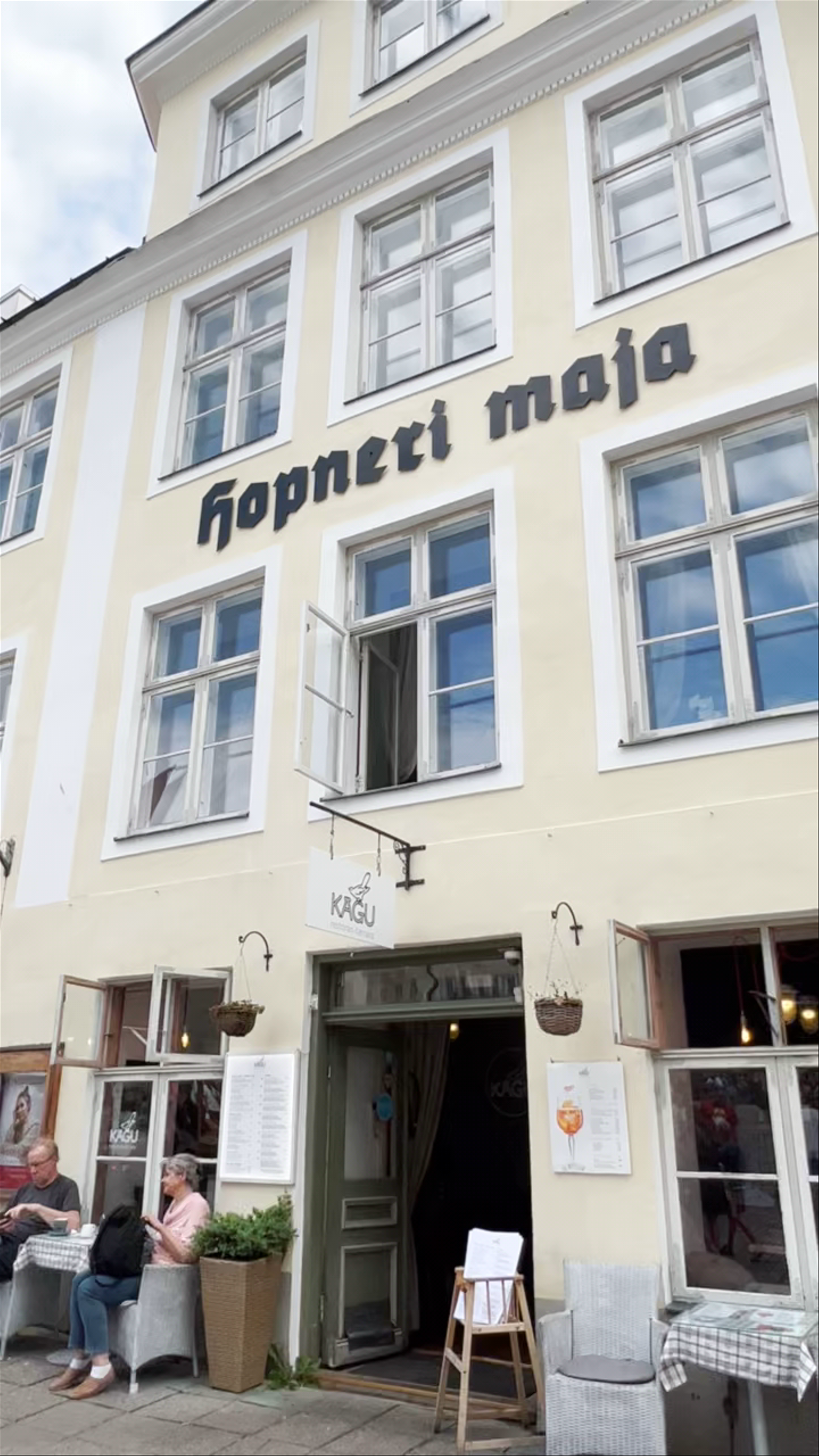 Town Hall Square