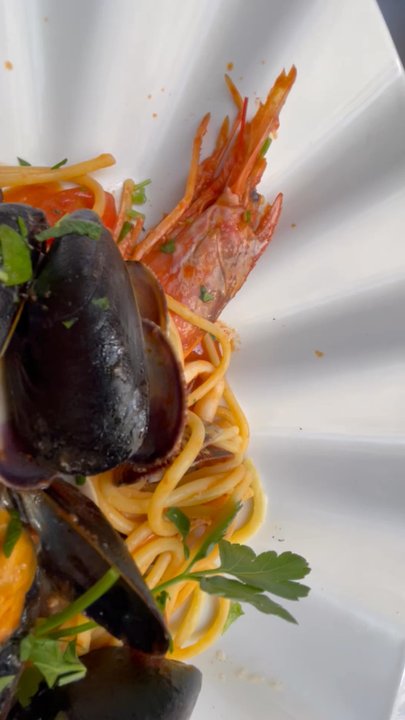 Hostaria De' Pastini - Seafood mix spaghetti - Italian Near Me - Rome, RM