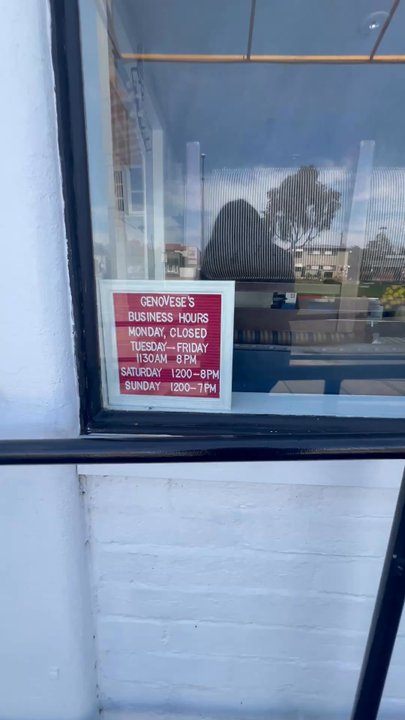 Genovese's Kitchen - Business hours show as open but establishment is closed - Pizza Near Me - Alhambra, California