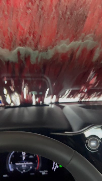 H-E-B - Car wash time - Grocery Near Me - Pearland, Texas