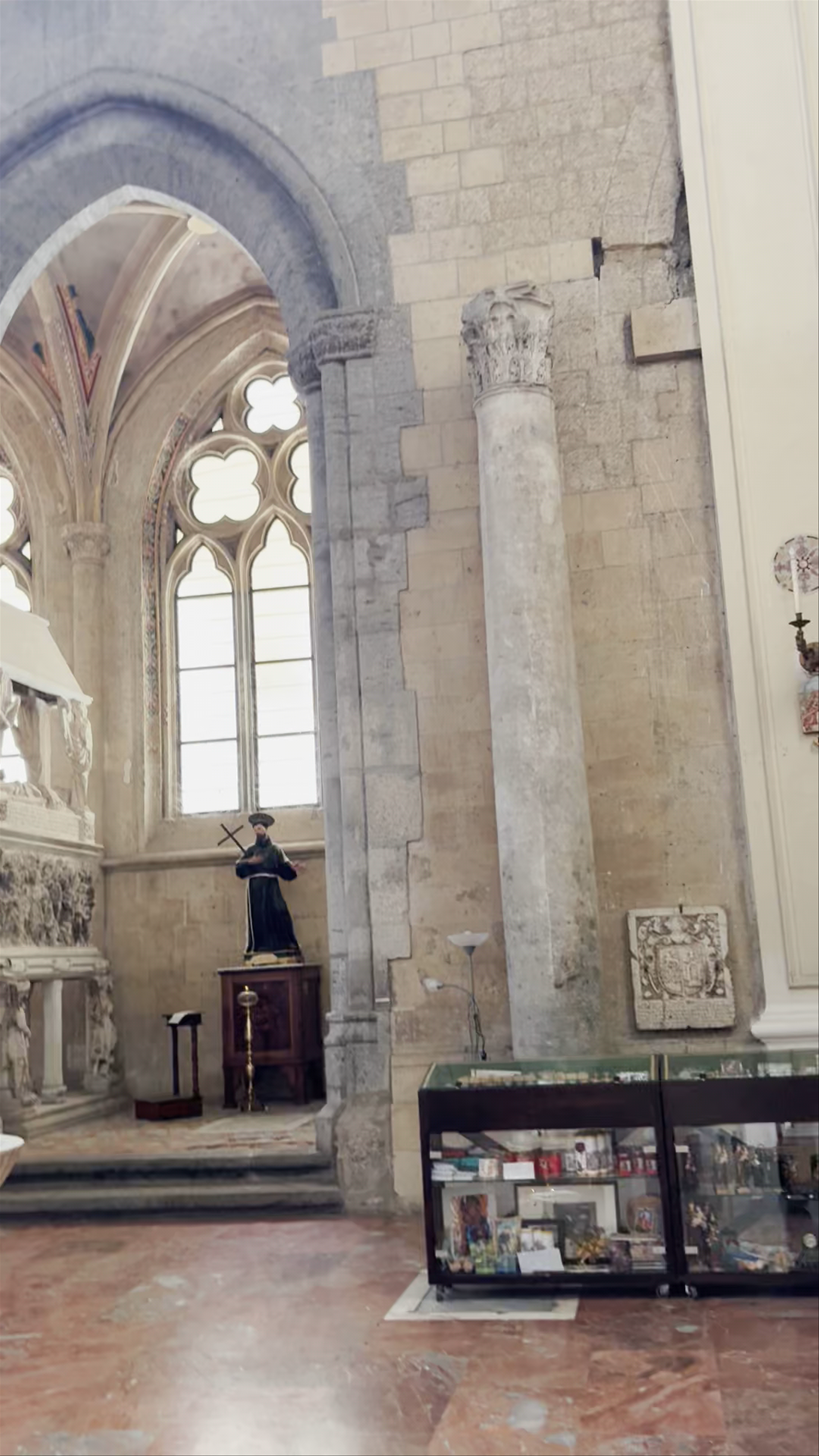 Basilica San Lorenzo Maggiore - OFMC
