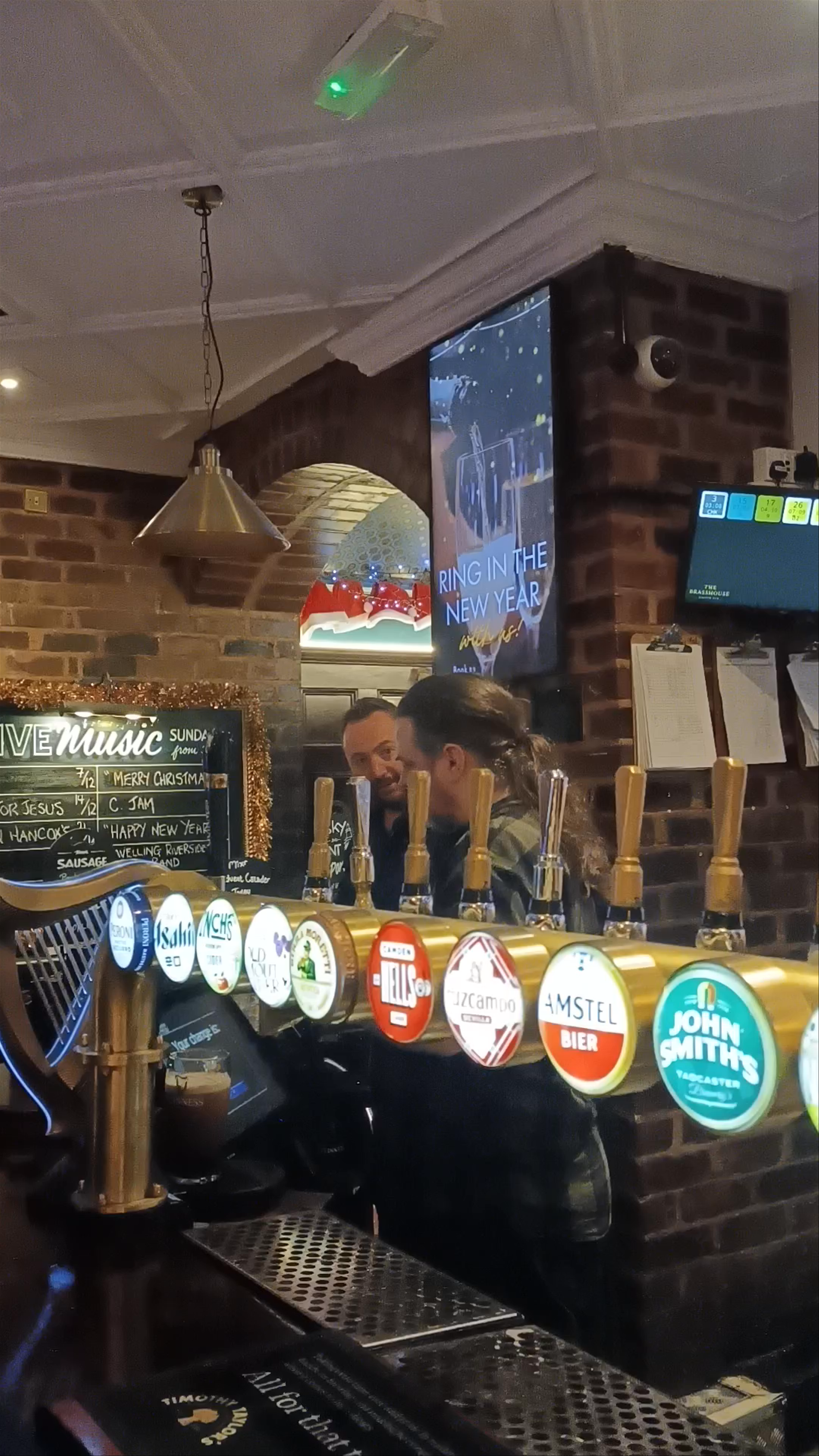 The Brasshouse: Classic Pub Vibes in Birmingham