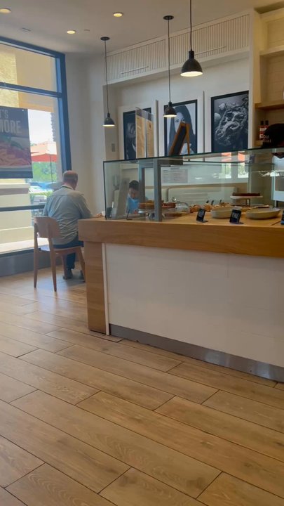 Sole Toscano Italian Cafe - Clean interior - Italian Near Me - Irvine, California