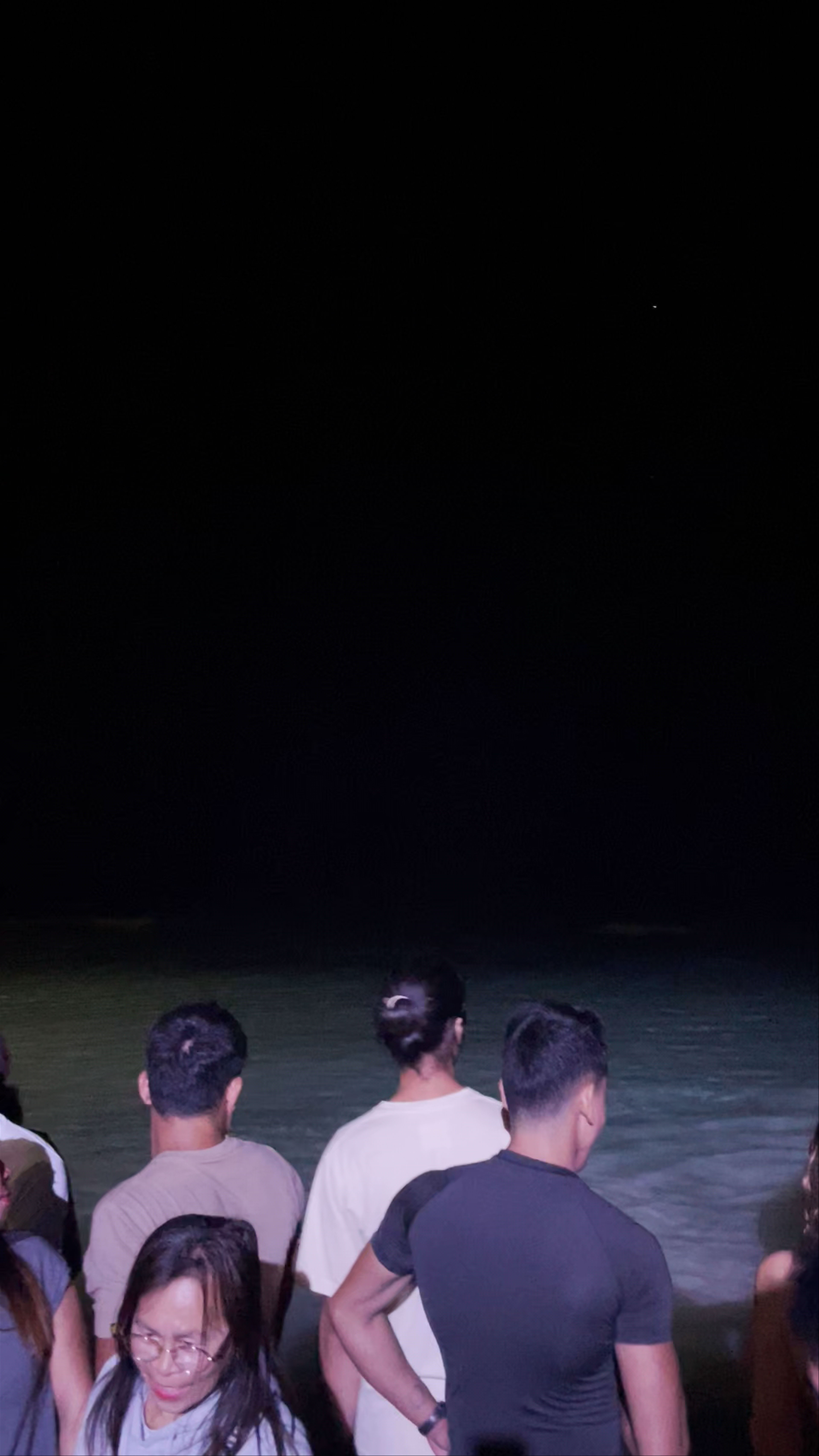 Nightlife Vibes at JJ's Backpackers Village, Siquijor