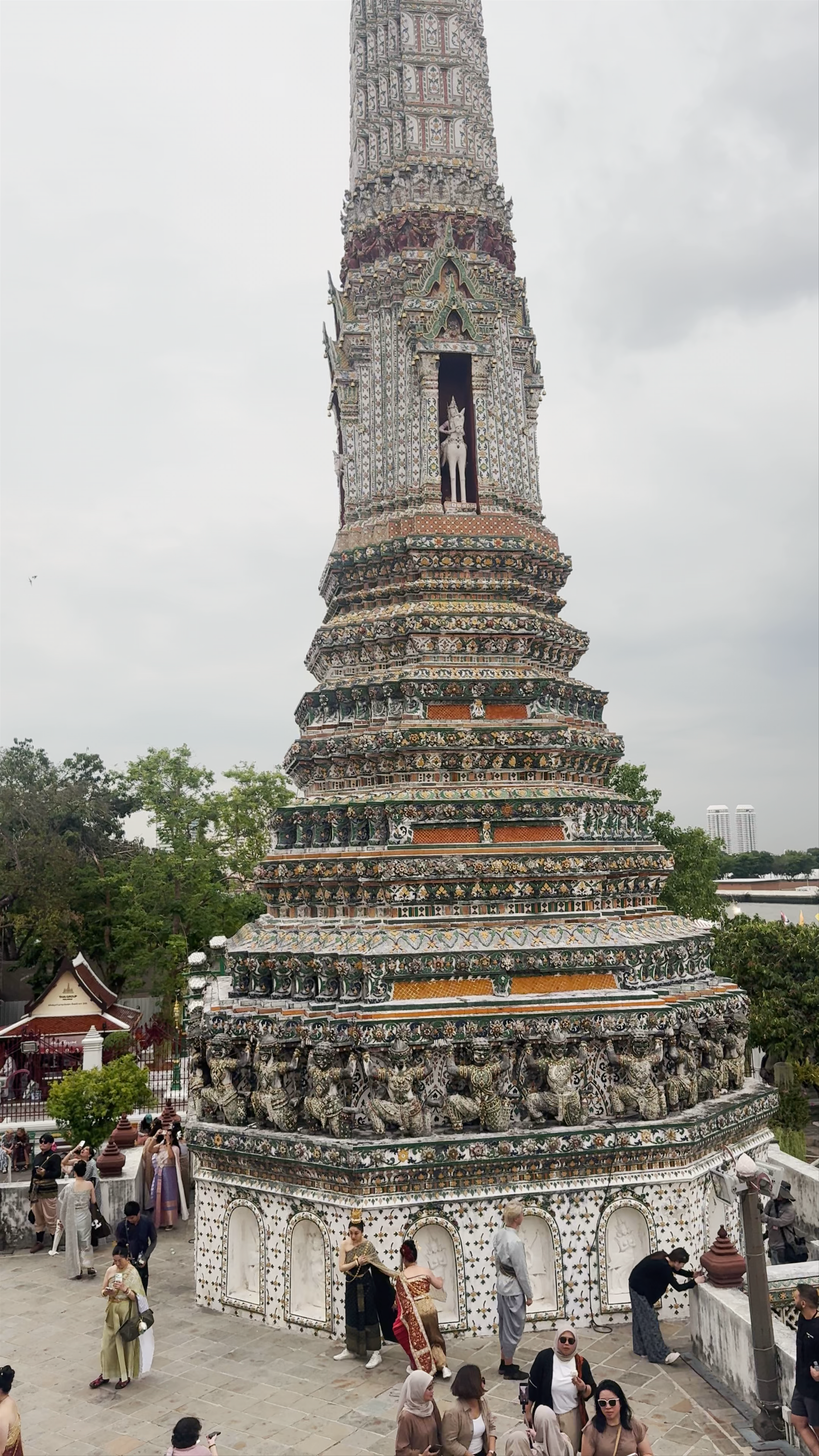 Wat Arun Viewing Point