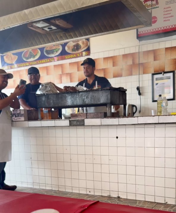 El Paisano - Jose is not only a good cook but a great dancer! - Mexican Near Me - Rosarito, BCN