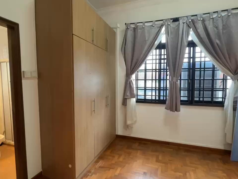 Master Room (Landed) for Rent in  Bayshore Terrace - Image 6