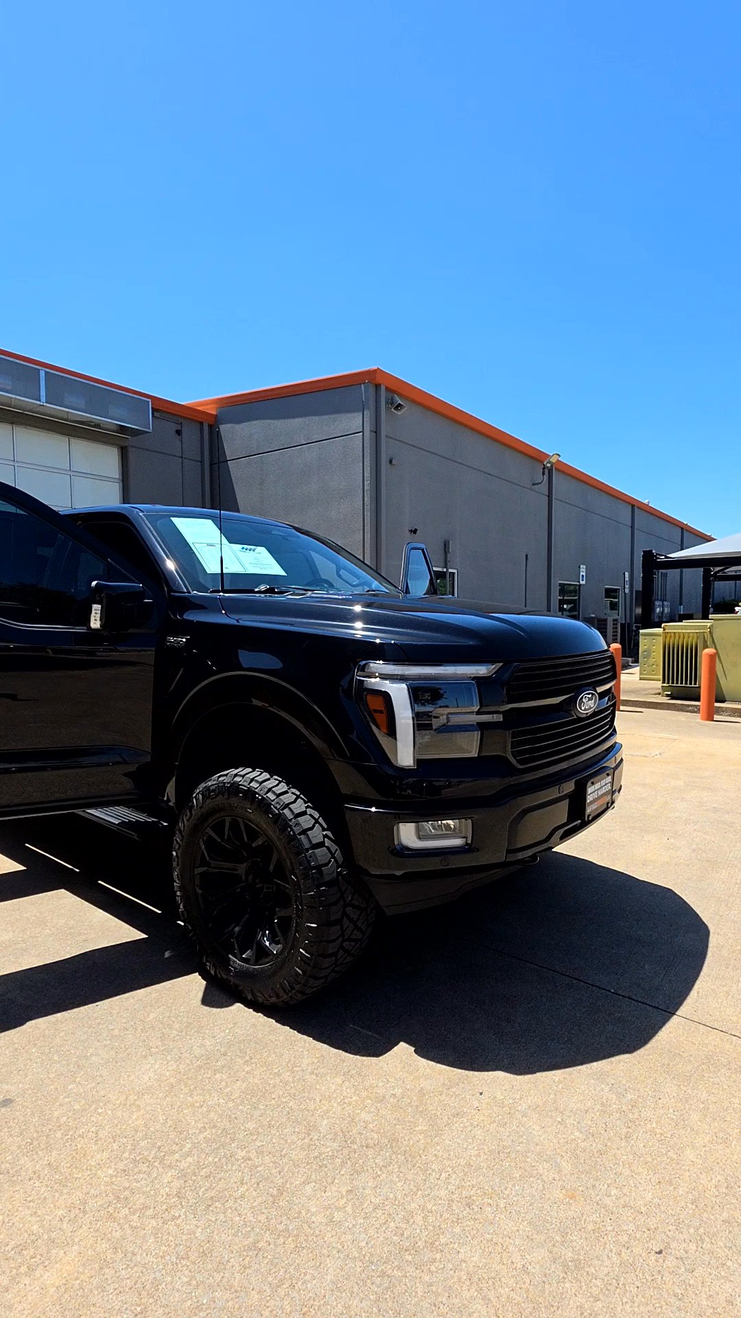 Lifted Trucks - #TX11015 - 2024 Ford F-150 Platinum SuperCrew