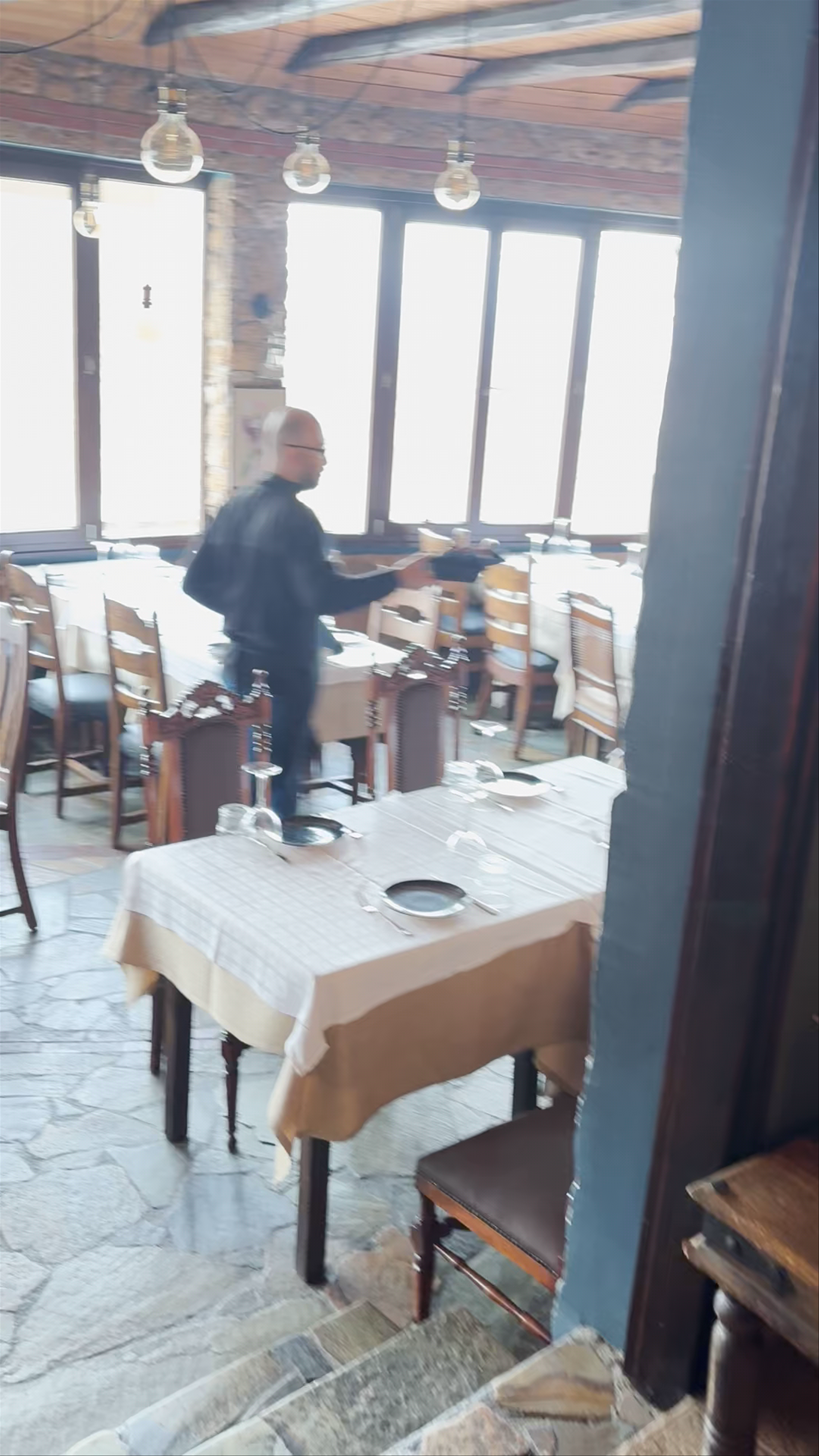 Εστιατόριο «Χάραμα» Στέφανος Λαφάρας