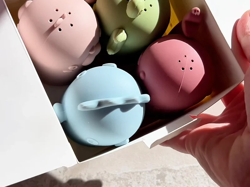 Bath toy ugc