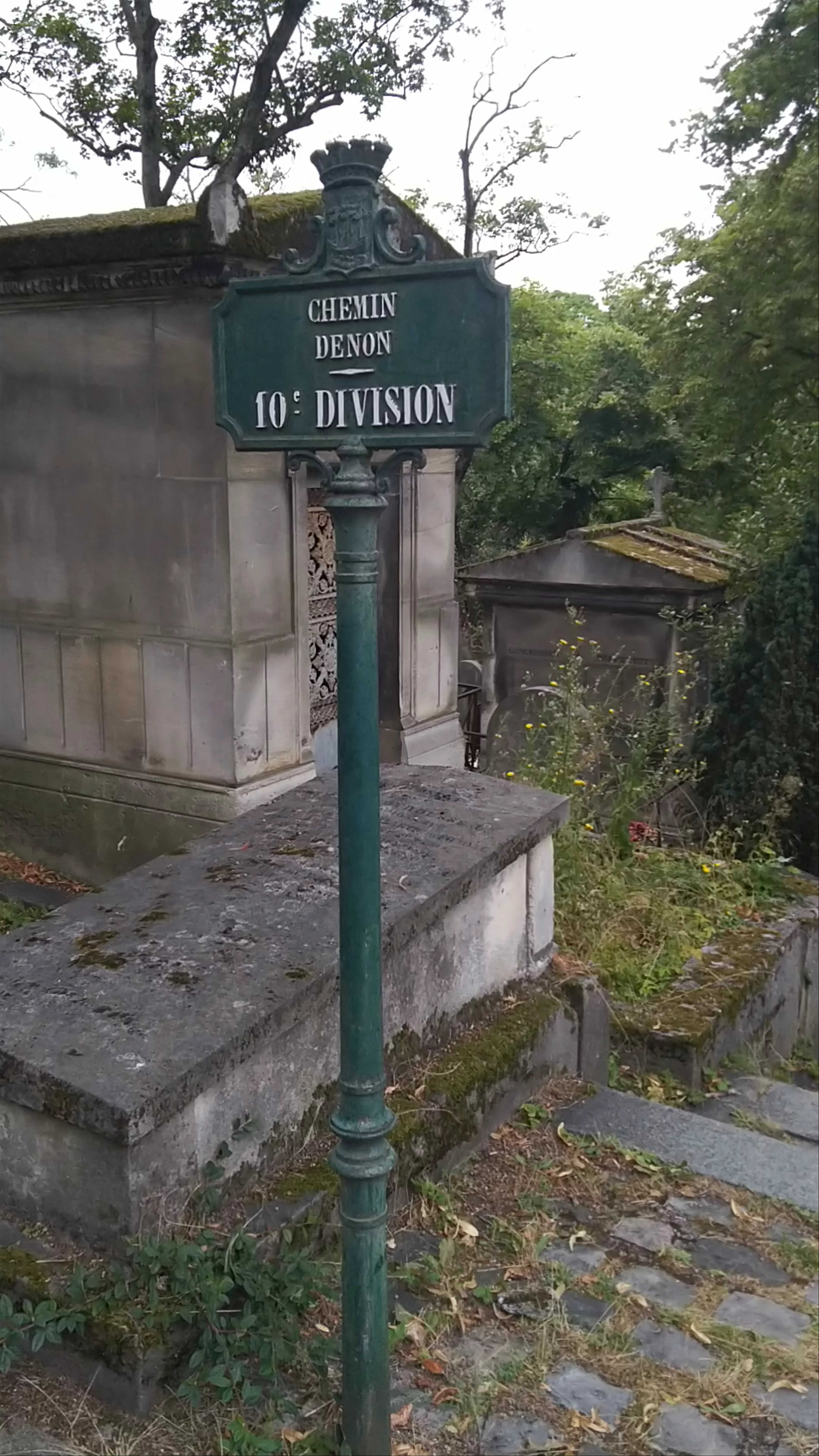 Père Lachaise Cemetery