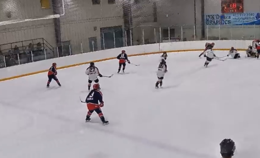Fyona Meagher #11: Impressive Drive to the Net | Calgary Glaciers 16U Highlights