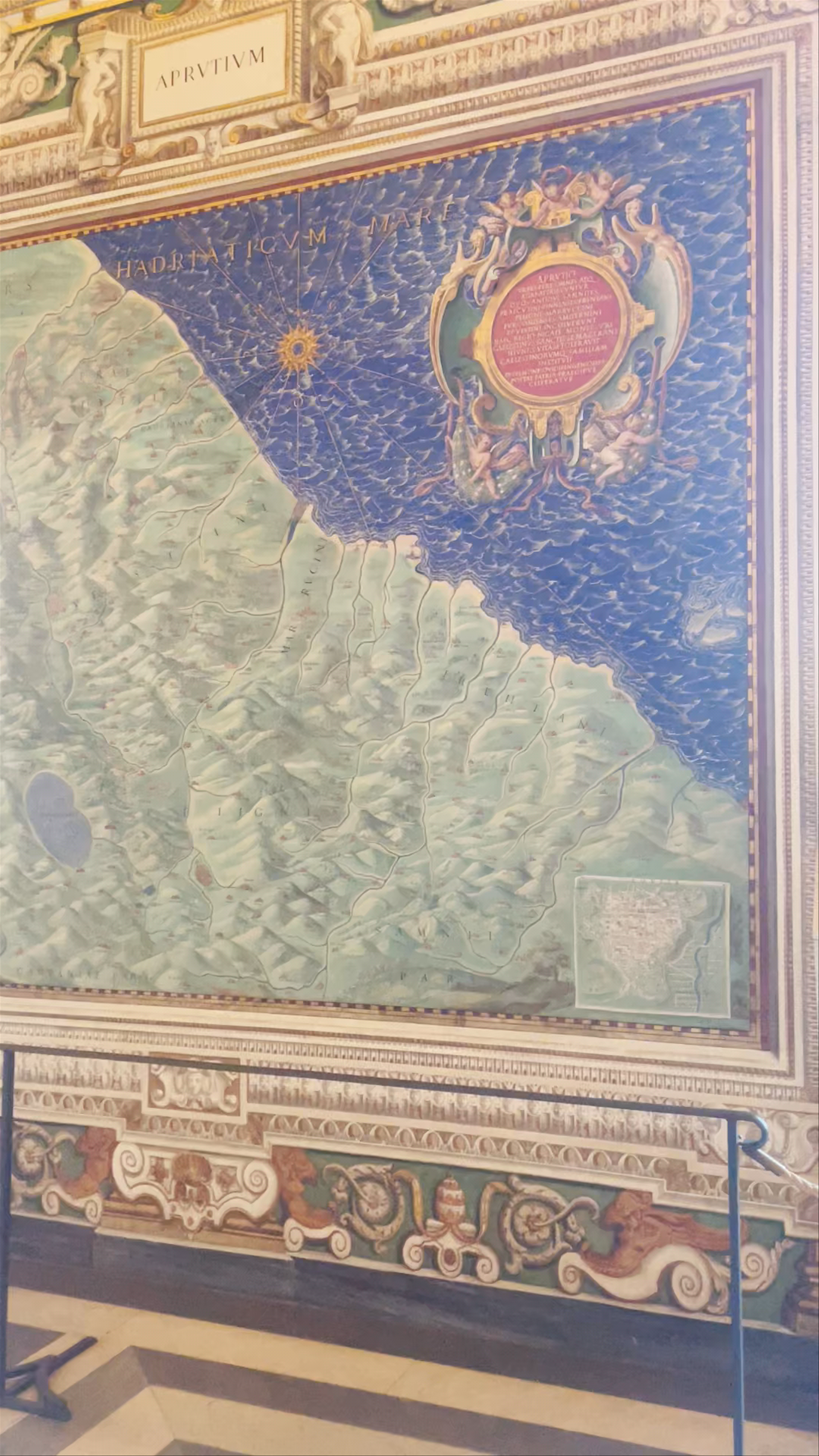 Gallery of Maps: Renaissance Masterpiece in Vatican City