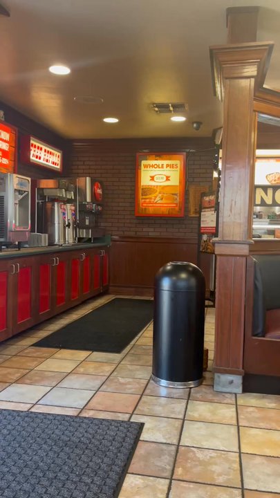 Soulman's Bar-B-Que - Glimpse inside - Barbeque Near Me - Terrell, Texas