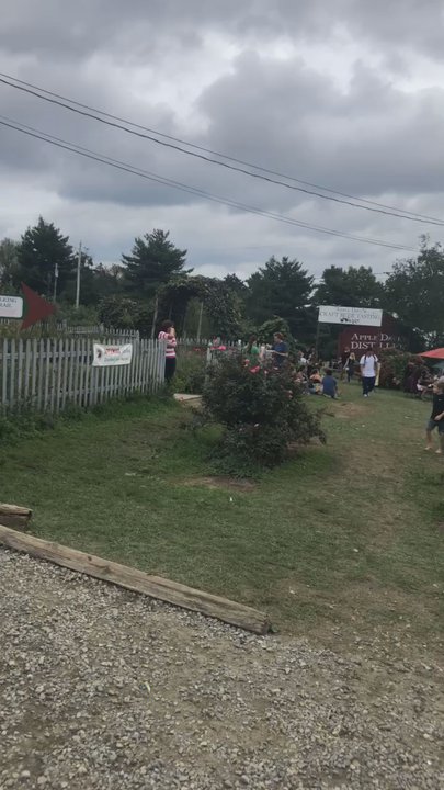 Apple Dave’s Orchards - Fruits & Veggies Near Me - Warwick, New York