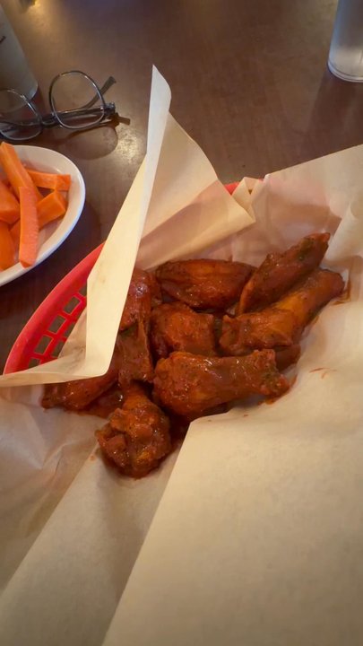 Hot Wings Cafe - Chicken Wings Near Me - Los Angeles, California