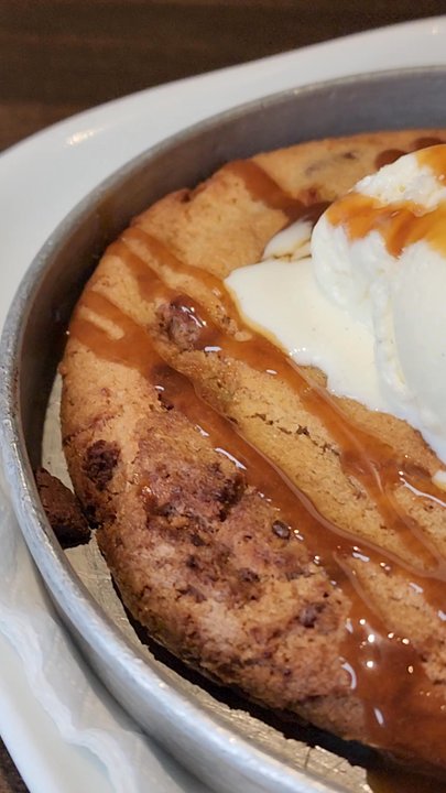 Boston Pizza - Salted Caramel Panookie ($7.99) - Pizza Near Me - Stouffville, Ontario