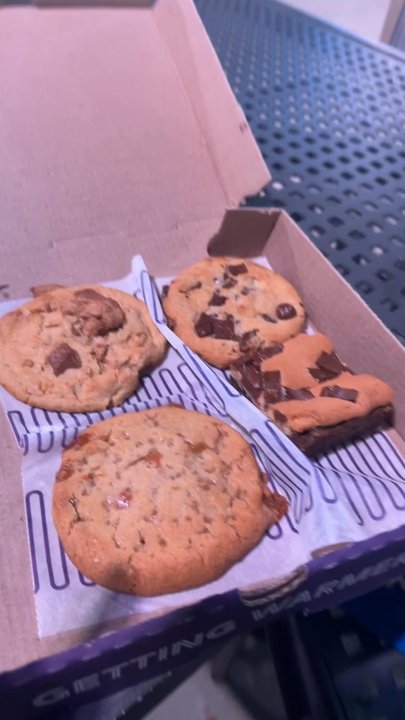 Insomnia Cookies - Bakeries Near Me - Omaha, Nebraska
