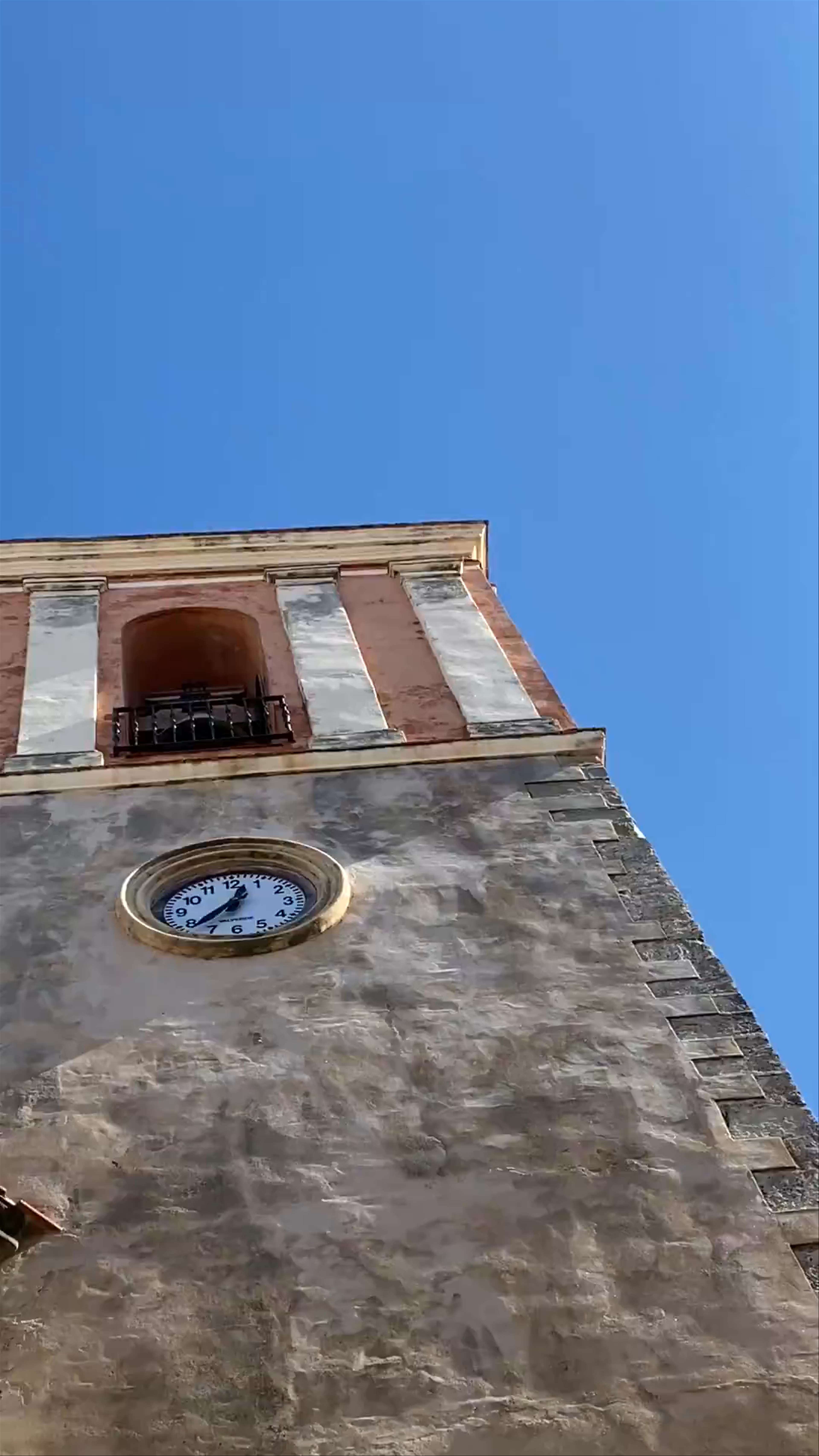 Iglesia de San Mateo Apóstol: Historic Church Tower in Tarifa, Spain