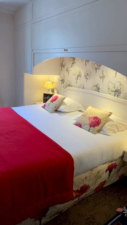 Hôtel Queen Mary - Hotels Near Me - PARIS 08, 75