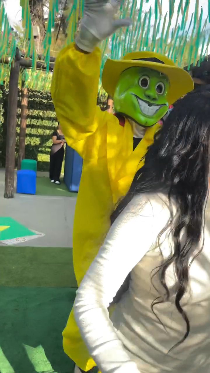 Cobertura desde os bastidores até a festa infantil